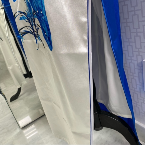 Chinese Formal Long Evening Gown, Cheong Sam or Chi Pao - Picture 7 of 13